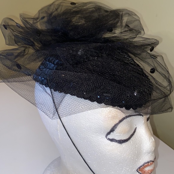 Really Cute Black Sequin Caplet by Whittall & Javits - Picture 3 of 13